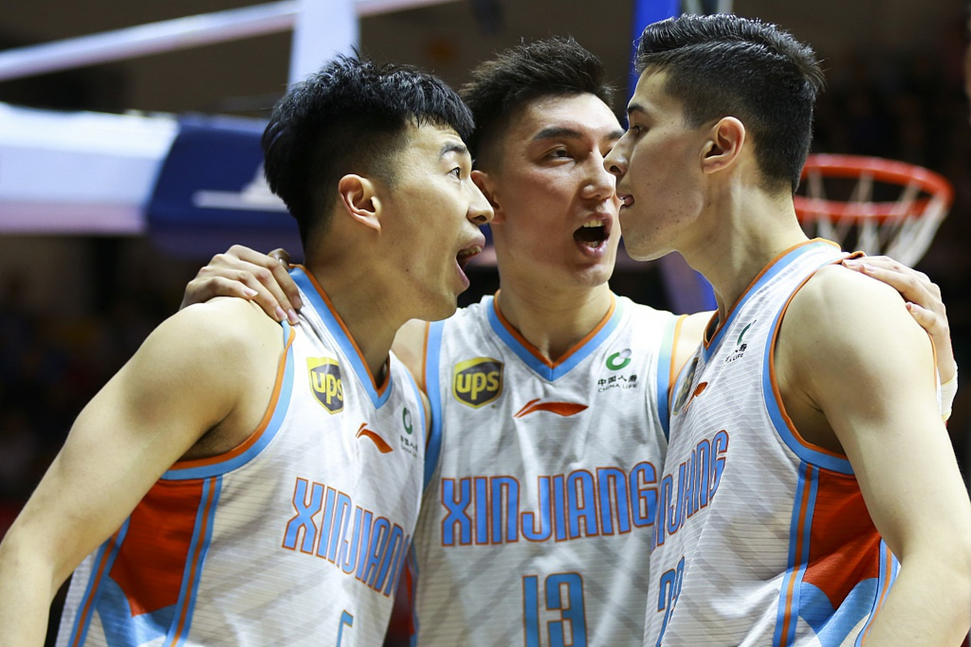 包含赛地聚焦：CBA季后赛冲刺阶段热度飙升，迈阿密热火刷新队史纪录，震撼外界，纪律约束更严格的词条