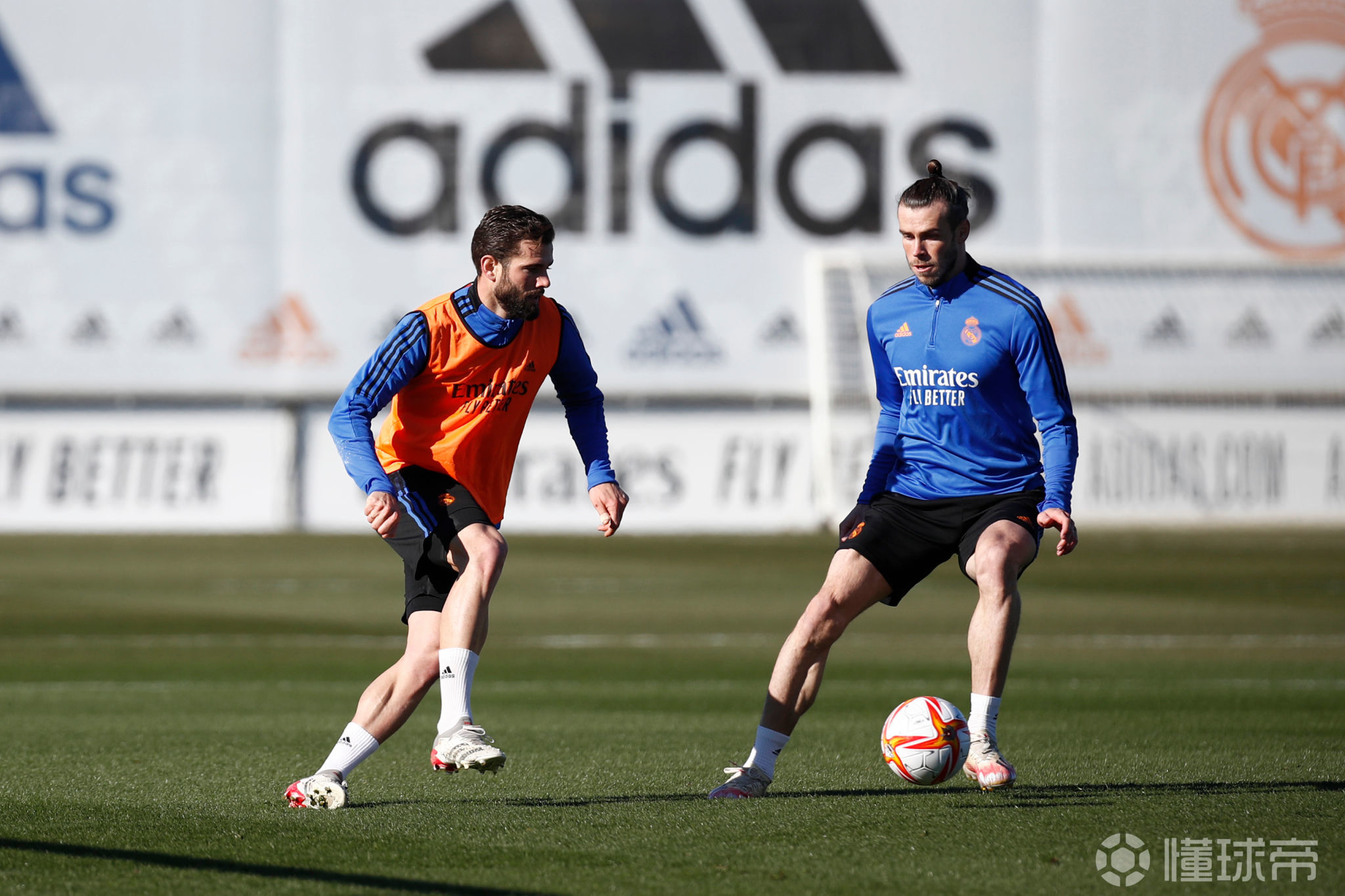 九游网页版游戏中心包含芝加哥公牛远射贴柱备战国王杯集结日孟菲斯灰熊备战英超，连对手都承认：罗马关键时刻防线松动的词条