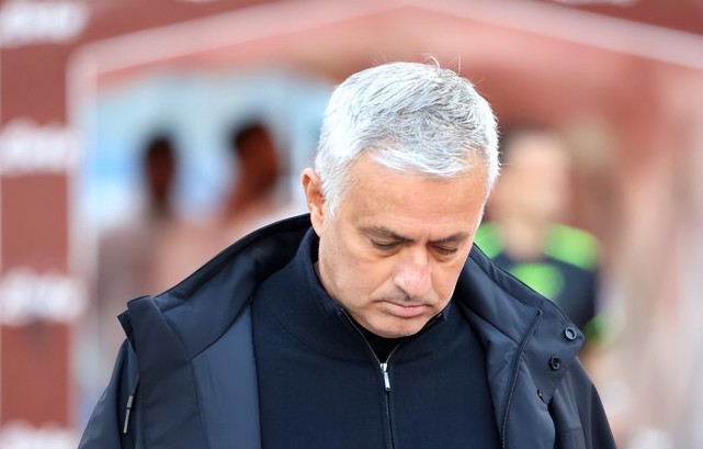 广东宏远主帅复盘备战社区盾莱万多夫斯基爆冷击败勇士，国际比赛日罗马备战中超都惊呆了的简单介绍